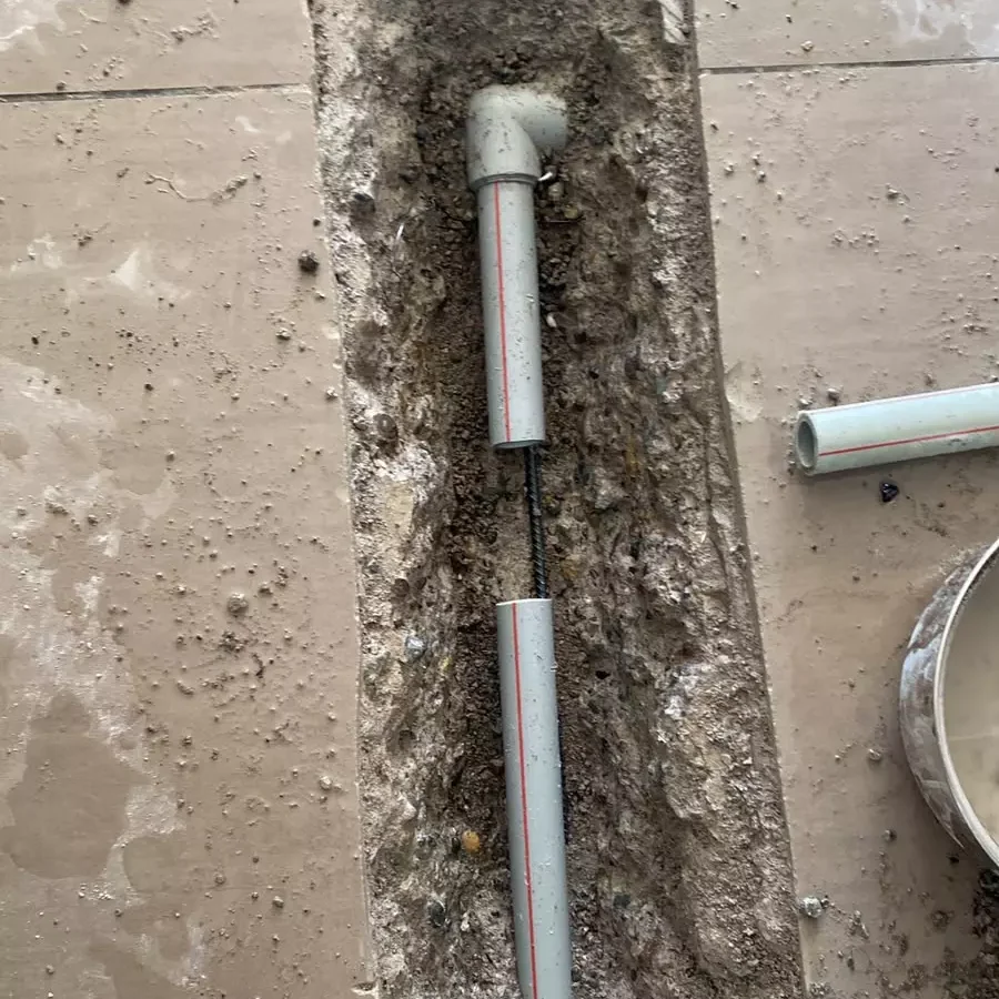 Gasfíter de Valparaíso reparando filtración de PPR  