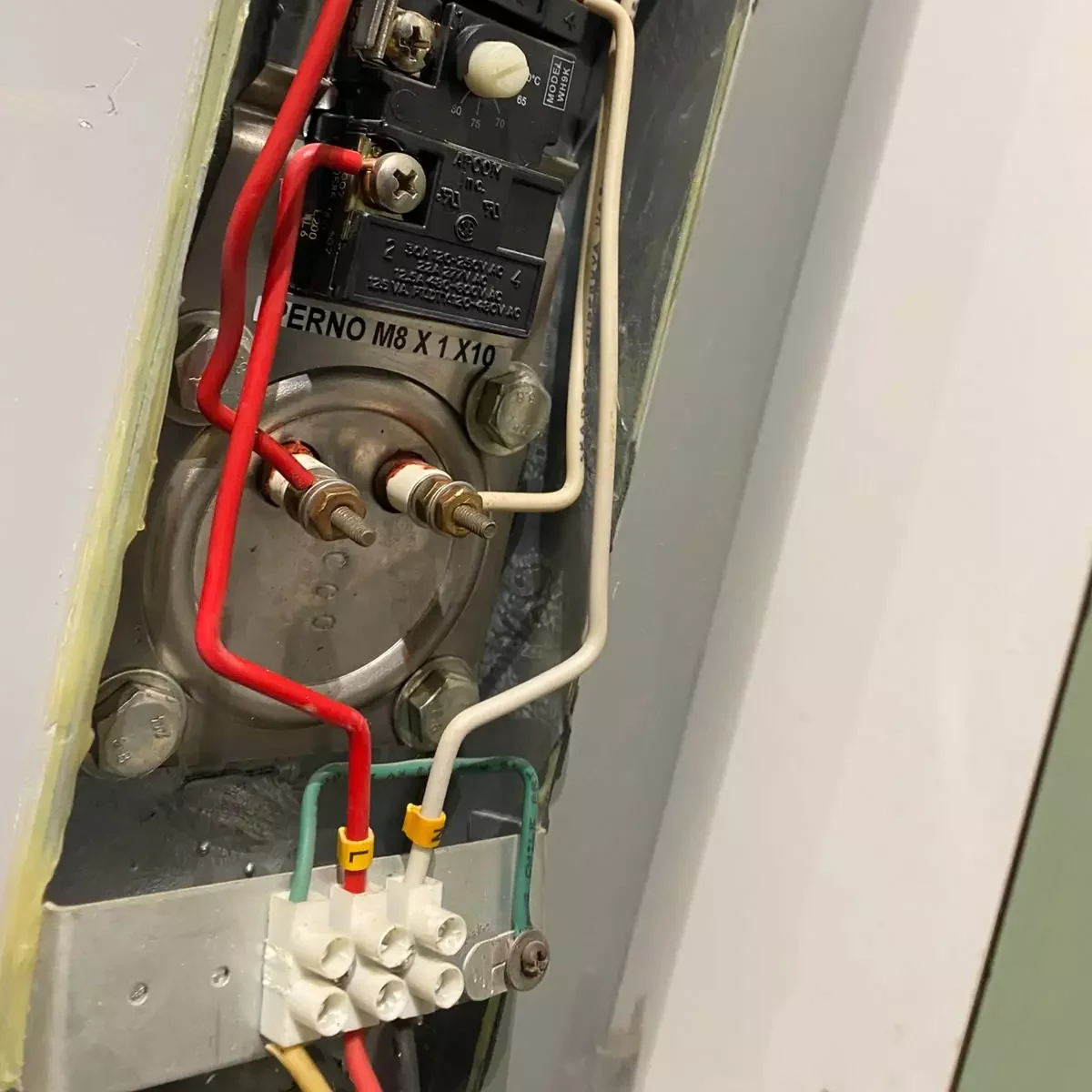 Reparación de termo eléctrico en sistema eléctrico en Viña del Mar